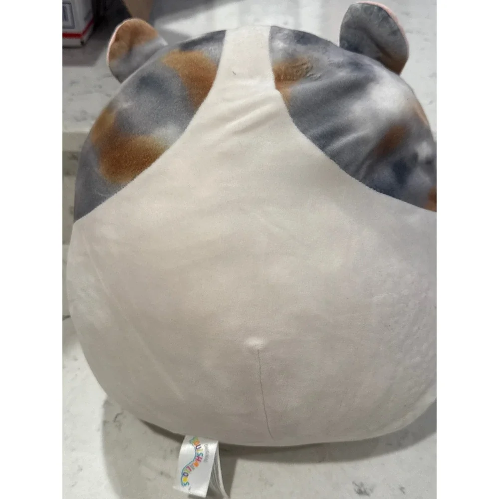 Squishmallows cuddly calico